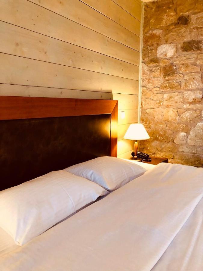 Alpen House Hotel & Suites Arachova Exteriör bild